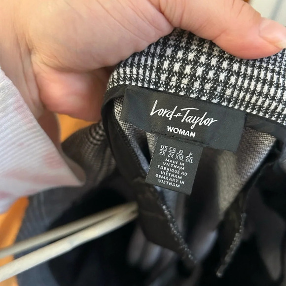 LORD & TAYLOR HOUNDSTOOTH TROUSERS - Picture 3 of 4